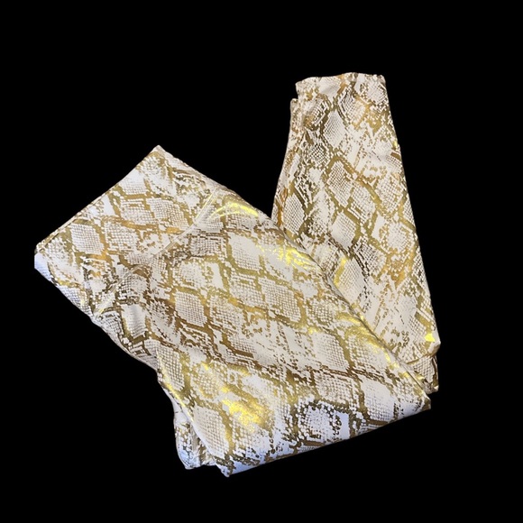 Fabletics Gold and White Snake Pattern Leggings - Picture 3 of 13